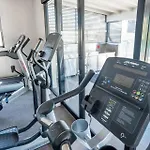 East Village Collective Poolside Urban Ease 15 Min To Airport Apartment *