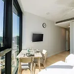Twin Retreat With Views @ One Apartment Brisbane