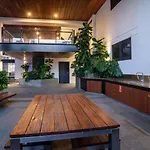 Luxury 2Br With River Views, Pool & Steps To Streets Beach Hope903