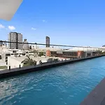 Cultural Charm - 2Br Apartment In South Brisbane 20804