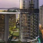 Luxury Waterview 2B2B Apt Wt High Floor In Qw