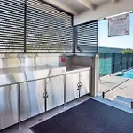 East Village Collective Poolside Urban Ease 15 Min To Airport