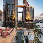 High-End 1 Bed And Study With Pool, Sauna And Gym