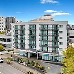 Cosmo Aparthotel