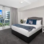 2-bed Near Cbd With Pool Sauna & Bbq Brisbane
