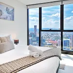 Apartment Panoramic 3-bedroom Skyscape With Free Parking