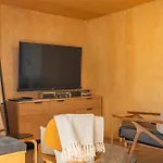 Quirky Cbd Studio With Pool Sauna And Balcony