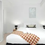 Panoramic 3-bedroom Skyscape With Free Parking Apartment