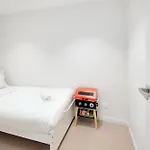 Panoramic 3-bedroom Skyscape With Free Parking Brisbane