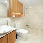 Panoramic 3-bedroom Skyscape With Free Parking Apartment *