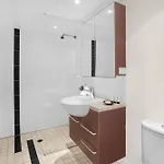 2-bed Near Cbd With Pool Sauna & Bbq Apartment
