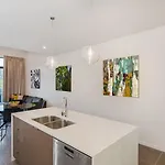 Apartment H6b - Round About Bulimba *