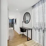 Rambla At South Sq Apartment *