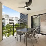 Central South Brisbane Stay With Pool Access