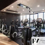 Fortitude Valley 3-Bed, Top Floor And Bridge View