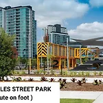 54Q Abnb-Style Apt Discover Riverside Bliss With Pool And Free Parking Near Portside