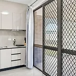 Cozy Little Charm Unit In Eight Miles Plain