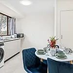 Cozy Little Charm Unit In Eight Miles Plain Holiday home Brisbane