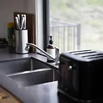 Holiday home Urban Luxe Retreat 3-level Stylish Near Cbd Brisbane