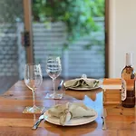 Steps From Sunnybank Hills Shopping Spacious * Brisbane