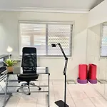 Steps From Sunnybank Hills Shopping Spacious * Brisbane