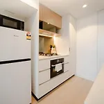 Apartment Stylish 2b1b In Qw Brand New & Step To Casino Brisbane