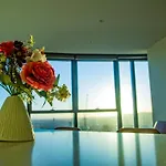 Apartment Four Bedroom In Cbd Brisbane