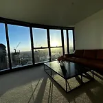 Four Bedroom In Cbd * Brisbane