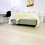 City Oasis - Free Parking Gym Beach Pool - Sleep 6