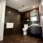 Apartment Four Bedroom In Cbd Brisbane