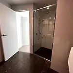Four Bedroom In Cbd *