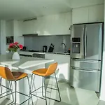 Four Bedroom In Cbd * Brisbane