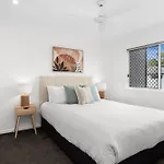 Comfortable 3-Bed Retreat Close Parks