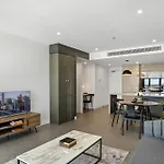 Executive 2-Bed With Stadium View, Great Amenities