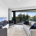 Spacious And Superb 3-bed Apartment