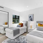 Spacious And Superb 3-bed * Brisbane