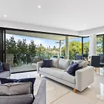 Apartment Spacious And Superb 3-bed *