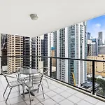 1-bed Centre With Pool, Bbq & Gym