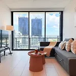 Apartment Southbank King And Sofa Bed With Free Parking *