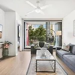 Cosy 2-bed With Pool Bbq Area And Secure Parking Apartment Brisbane