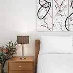 High-floor 2-bed Cbd Unit With Views & Amenities *