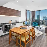 River-View Unit With Rooftop Pool Near Museums