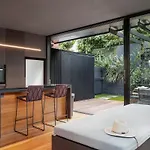 Modern Sanctuary W Sauna - 3Bed 2,5Bath - Townhome