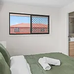 Modern Family Escape In Rochedale Pool And Comfort *