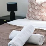 Modern Family Escape In Rochedale Pool And Comfort Holiday home *