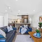 Park View Retreat -Pool - 2 Min Walk Stones Corner