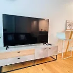 South Bne Modern Stay