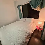 Exquisite And Classic Apartment