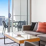 Belise - 16Th Floor Executive Apt For 2 Plus Parking