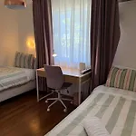 3br Comfy Home, Gym & Garden In * The Gap